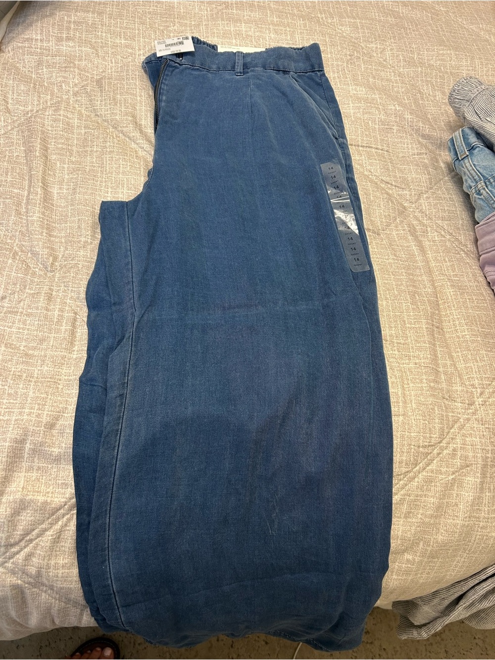 American Eagle Outfitters Relaxed Dark Indigo wide leg Pants